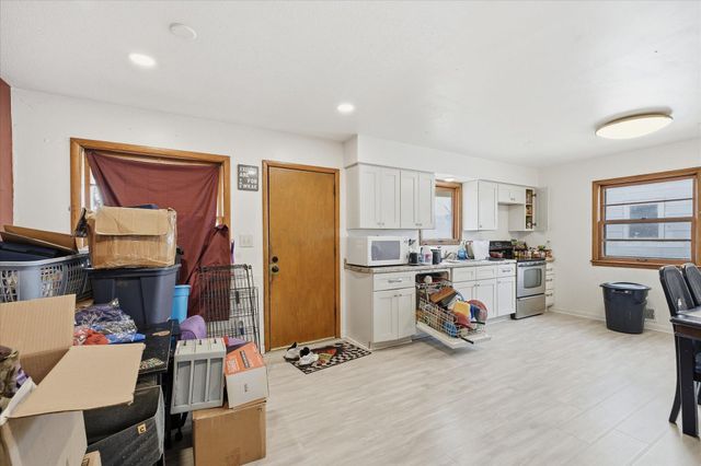 1574 Pacific Street, Saint Paul, MN 55106