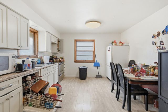 1574 Pacific Street, Saint Paul, MN 55106