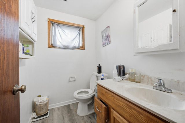 1574 Pacific Street, Saint Paul, MN 55106