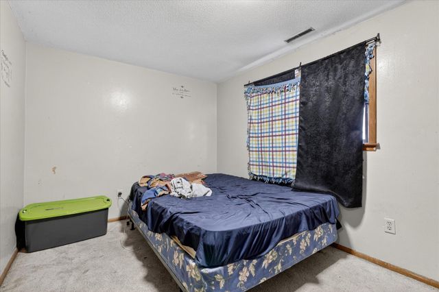 1574 Pacific Street, Saint Paul, MN 55106