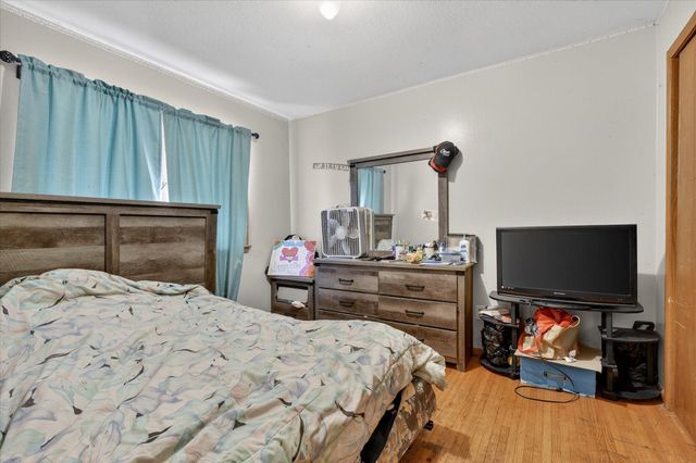 1574 Pacific Street, Saint Paul, MN 55106