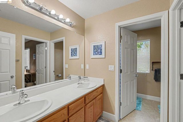 312 Jefferson Dr, Brentwood, CA 94513