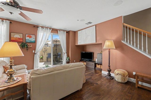 312 Jefferson Dr, Brentwood, CA 94513