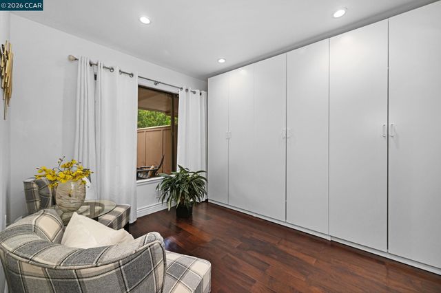 2308 Pine Knoll Dr 2, Walnut Creek, CA 94595