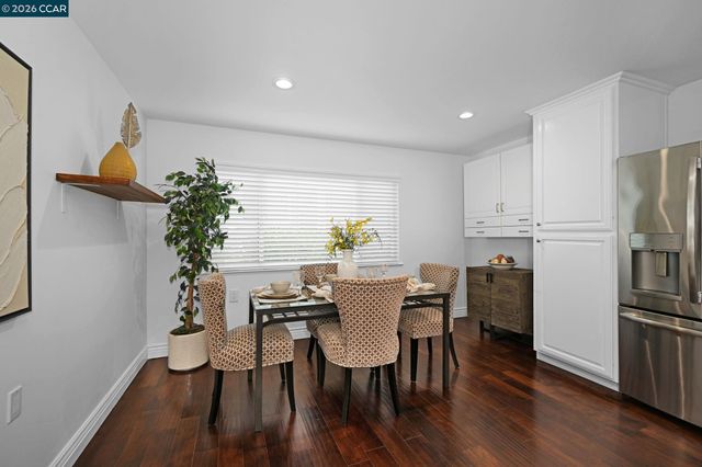 2308 Pine Knoll Dr 2, Walnut Creek, CA 94595