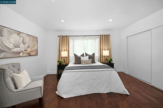 2308 Pine Knoll Dr 2, Walnut Creek, CA 94595