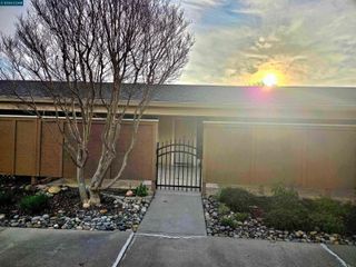 2308 Pine Knoll Dr 2, Walnut Creek, CA 94595