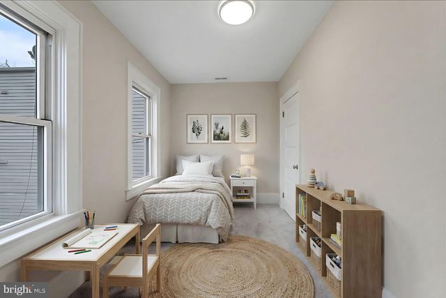 21 W PALL MALL ST, Winchester, VA 22601