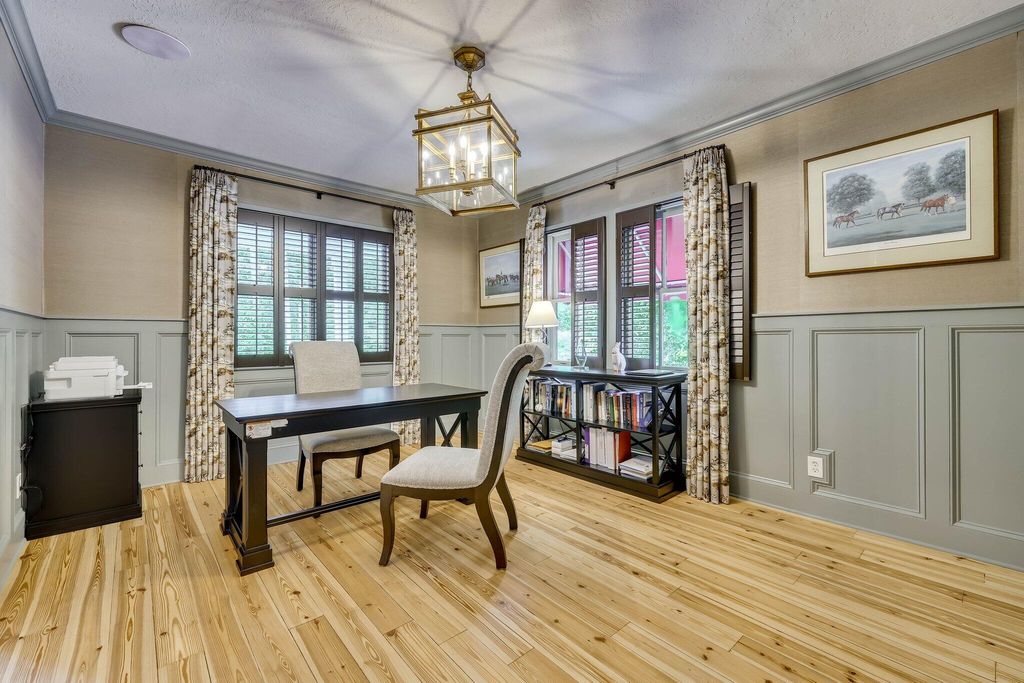 Image 11 of property listing at 574 SW Newberry Street, Aiken, SC 29801