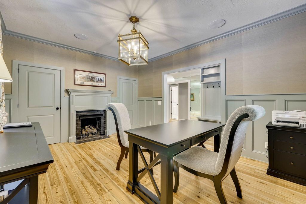 Image 12 of property listing at 574 SW Newberry Street, Aiken, SC 29801