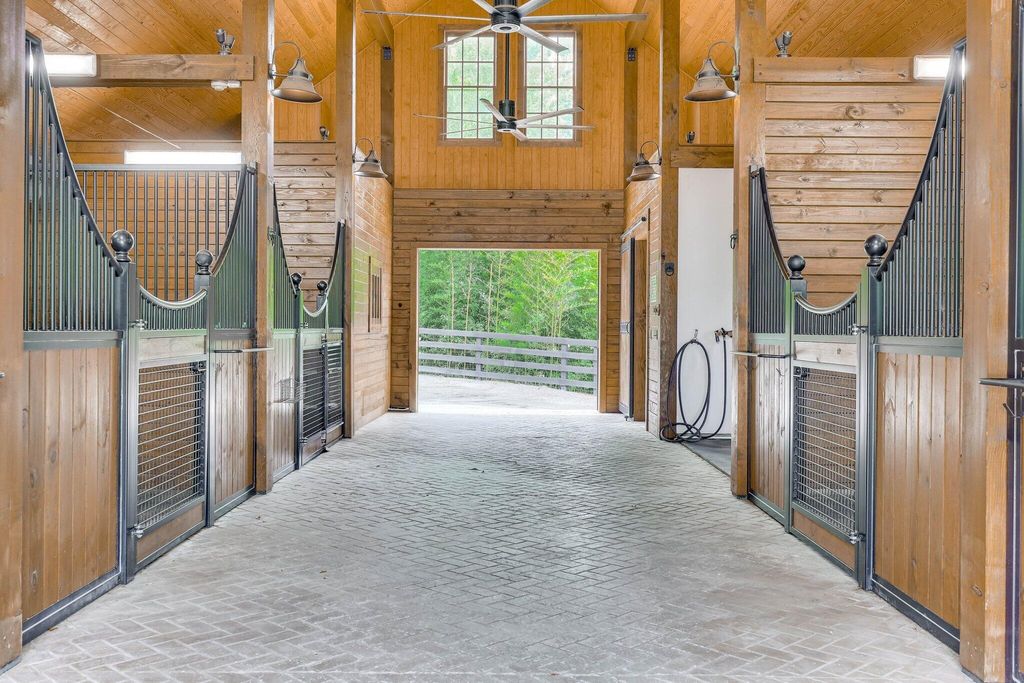 Image 28 of property listing at 574 SW Newberry Street, Aiken, SC 29801