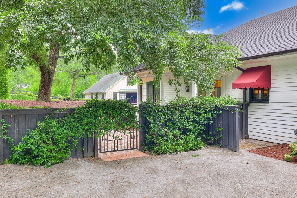 Image 34 of property listing at 574 SW Newberry Street, Aiken, SC 29801