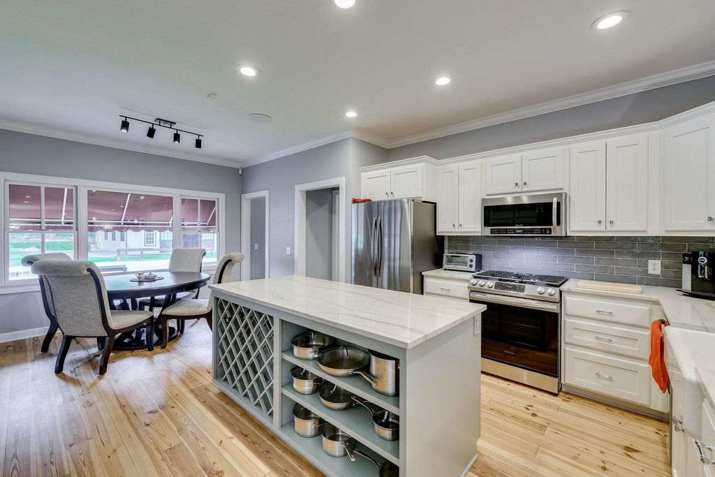 Image 8 of property listing at 574 SW Newberry Street, Aiken, SC 29801