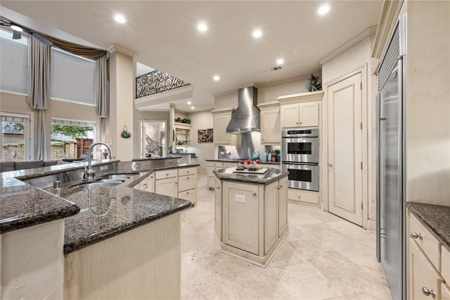 4847 Holly Tree Drive, Dallas, TX 75287