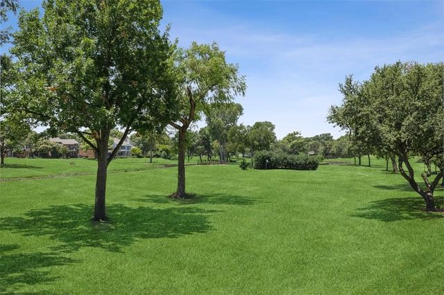 2976 Buttonwood Drive, Carrollton, TX 75006