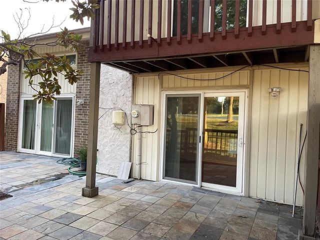 2976 Buttonwood Drive, Carrollton, TX 75006