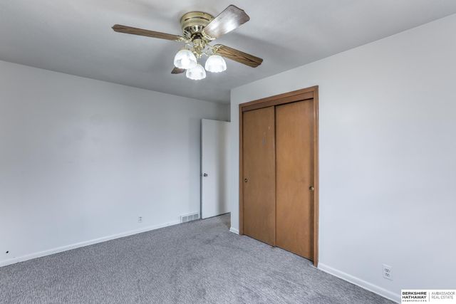 7517 Arrowrock Drive, Bellevue, NE 68157