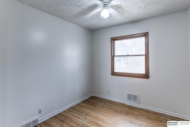 7517 Arrowrock Drive, Bellevue, NE 68157