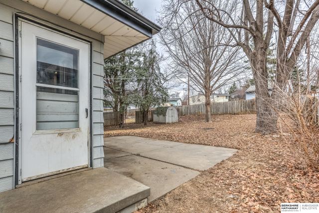 7517 Arrowrock Drive, Bellevue, NE 68157