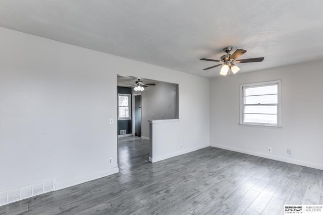 7517 Arrowrock Drive, Bellevue, NE 68157