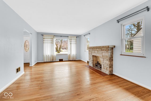 1420 Kessler Boulevard East Drive, Indianapolis, IN 46220