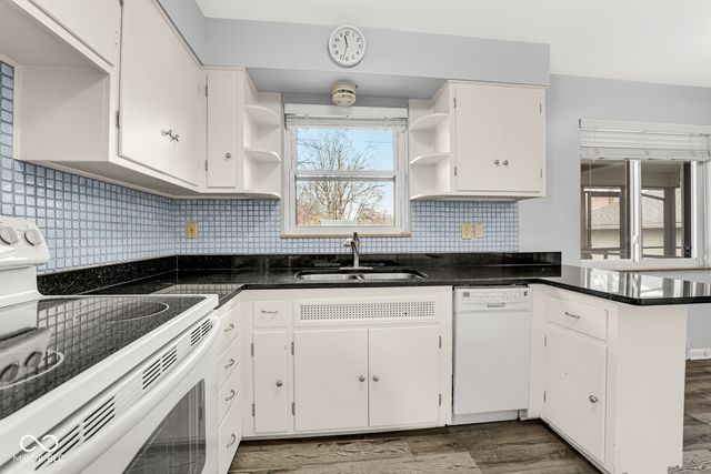 1420 Kessler Boulevard East Drive, Indianapolis, IN 46220