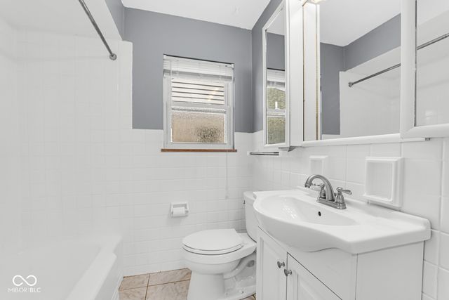 1420 Kessler Boulevard East Drive, Indianapolis, IN 46220