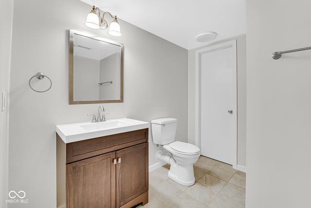 1420 Kessler Boulevard East Drive, Indianapolis, IN 46220