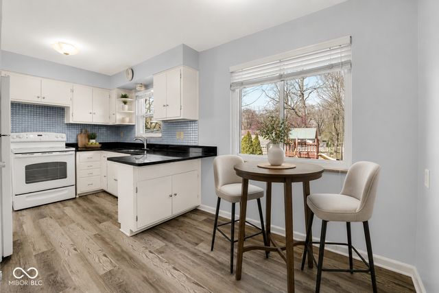 1420 Kessler Boulevard East Drive, Indianapolis, IN 46220
