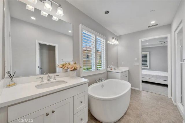 109 Crimson Oak, Irvine, CA 92620