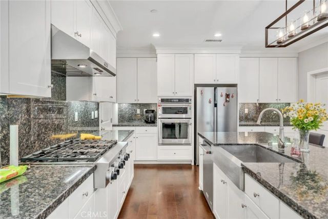 109 Crimson Oak, Irvine, CA 92620