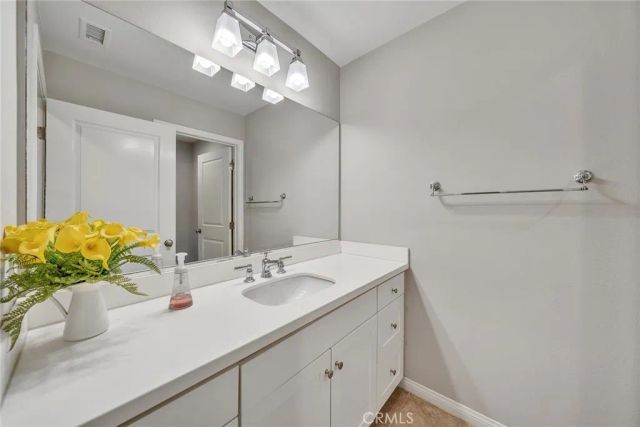 109 Crimson Oak, Irvine, CA 92620