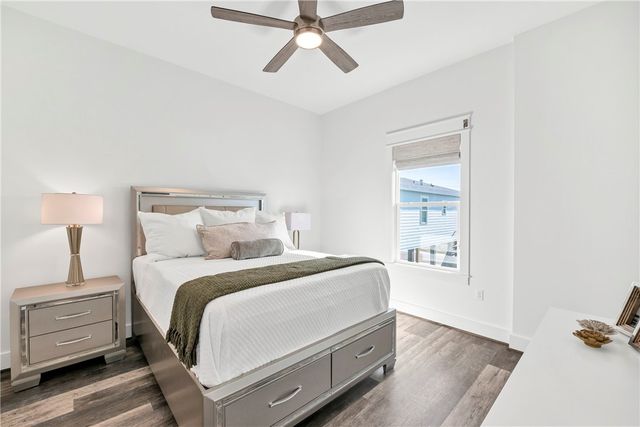 230 Port Lavaca St, Port Aransas, TX 78373