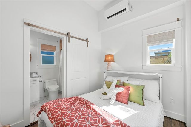 230 Port Lavaca St, Port Aransas, TX 78373