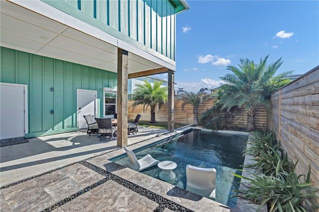 230 Port Lavaca St, Port Aransas, TX 78373