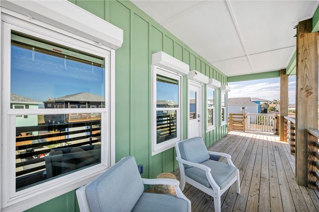 230 Port Lavaca St, Port Aransas, TX 78373