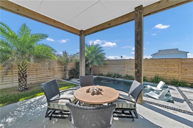 230 Port Lavaca St, Port Aransas, TX 78373