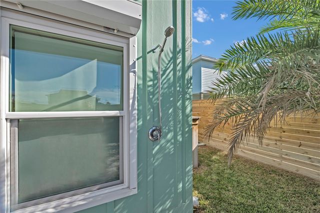 230 Port Lavaca St, Port Aransas, TX 78373