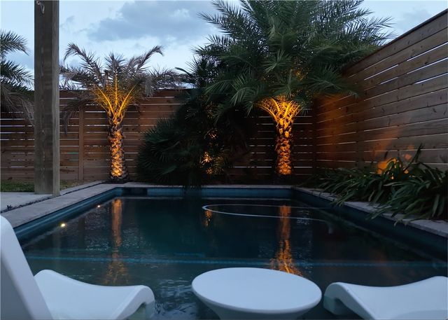 230 Port Lavaca St, Port Aransas, TX 78373