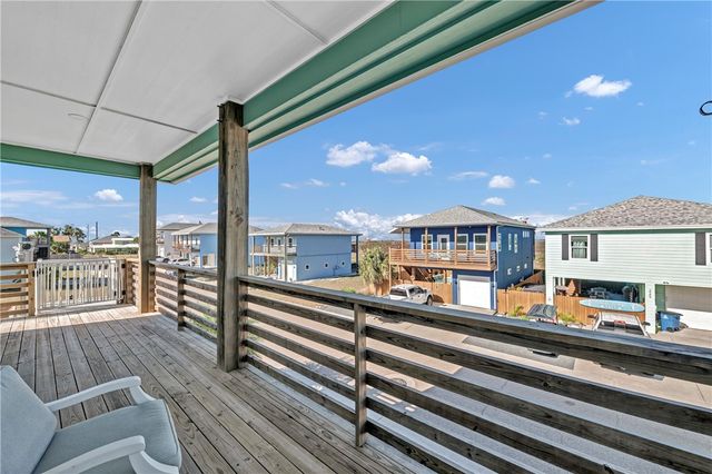 230 Port Lavaca St, Port Aransas, TX 78373