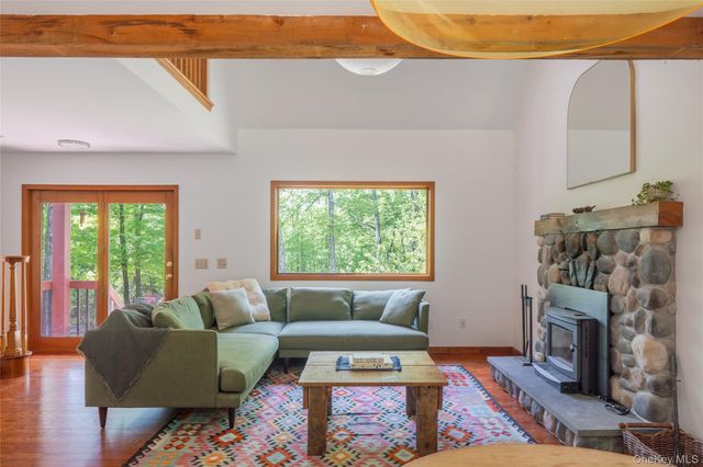 182 Frey Road, Pine Bush, NY 12566