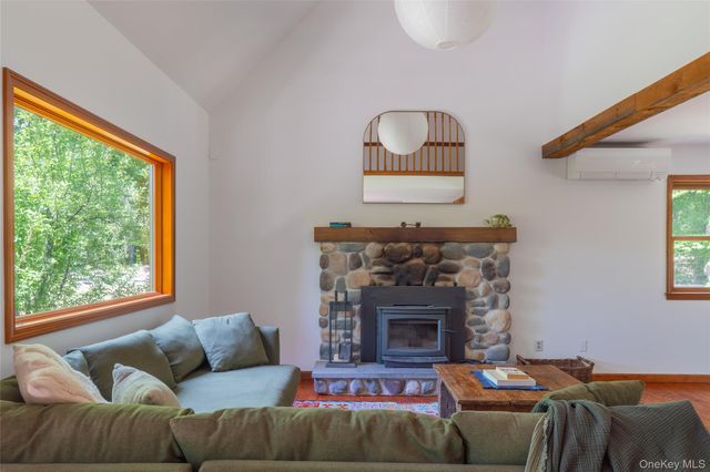 182 Frey Road, Pine Bush, NY 12566