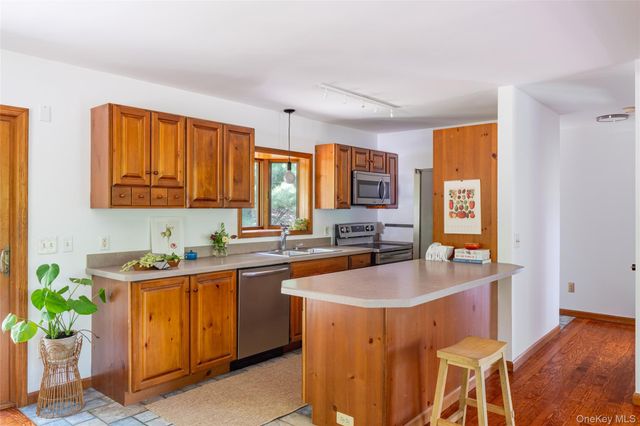 182 Frey Road, Pine Bush, NY 12566