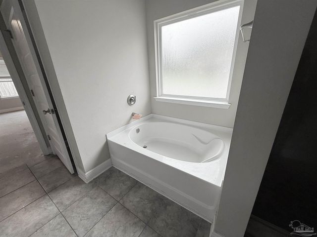 4503 Oak Orchard Cir, Pace, FL 32571