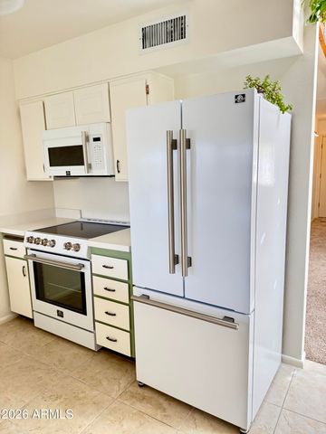 14023 N NEWCASTLE Drive, Sun City, AZ 85351