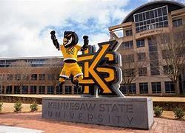 3352 Cranston Lane, Kennesaw, GA 30144