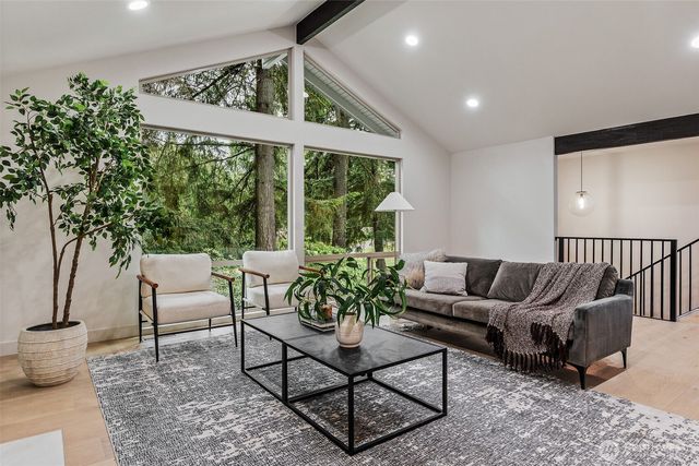 18818 181st Place NE, Woodinville, WA 98077
