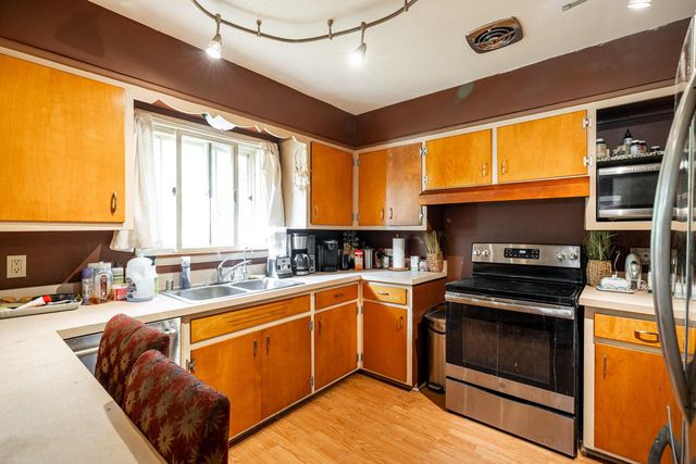 W67N786 Evergreen BOULEVARD, Cedarburg, WI 53012