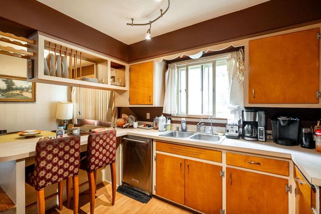 W67N786 Evergreen BOULEVARD, Cedarburg, WI 53012