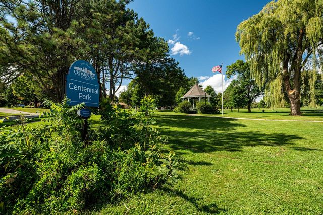 W67N786 Evergreen BOULEVARD, Cedarburg, WI 53012